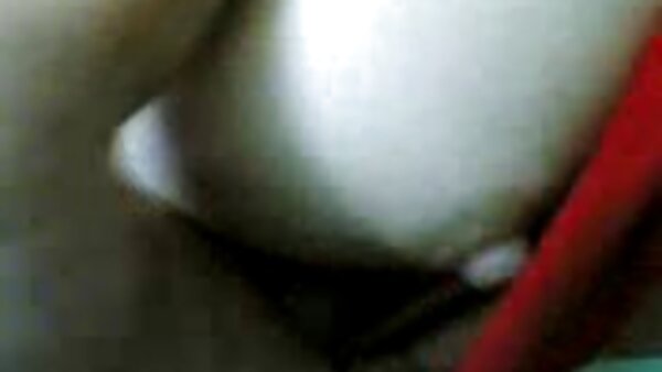 Frisky hooks Ashli ​​Orion និង Natalie Vegas នៅក្នុង hot threesome